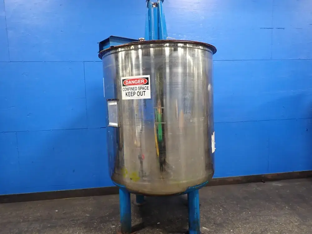 800 Gallons S/s Tank W/ Agitator