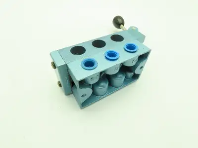 Skinner S3L0BFX3 Manual Directional Control Valve 5-Way 2 Pos 150PSI 3/8" NPT