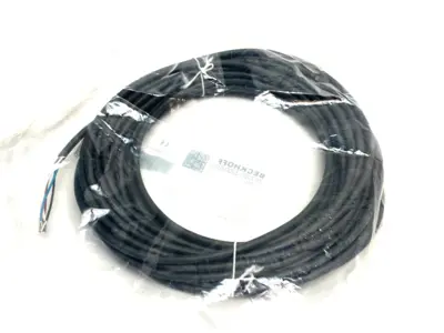 NEW BECKHOFF SINGLE ENDED POWER CABLE M8 STRAIGHT 4-PIN 10M