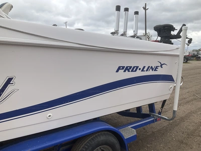 USED 2004 PRO-LINE 22 WALK