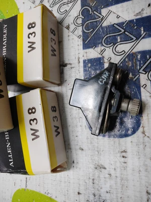 NEW ALLEN BRADLEY W38