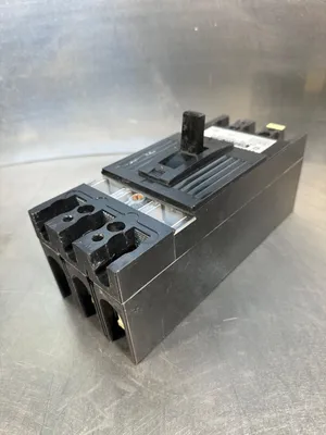 GE General Eletric TFK236Y225 3 Pole 225 Amp 600V (4A-28)