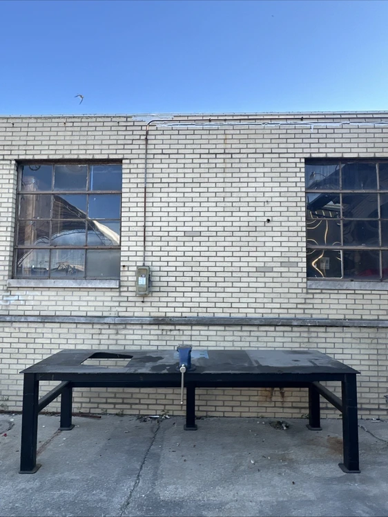 Used Unbranded _UNKNOWN_ Welding Tables Indiana US | J&J Industrial Supply #1259432