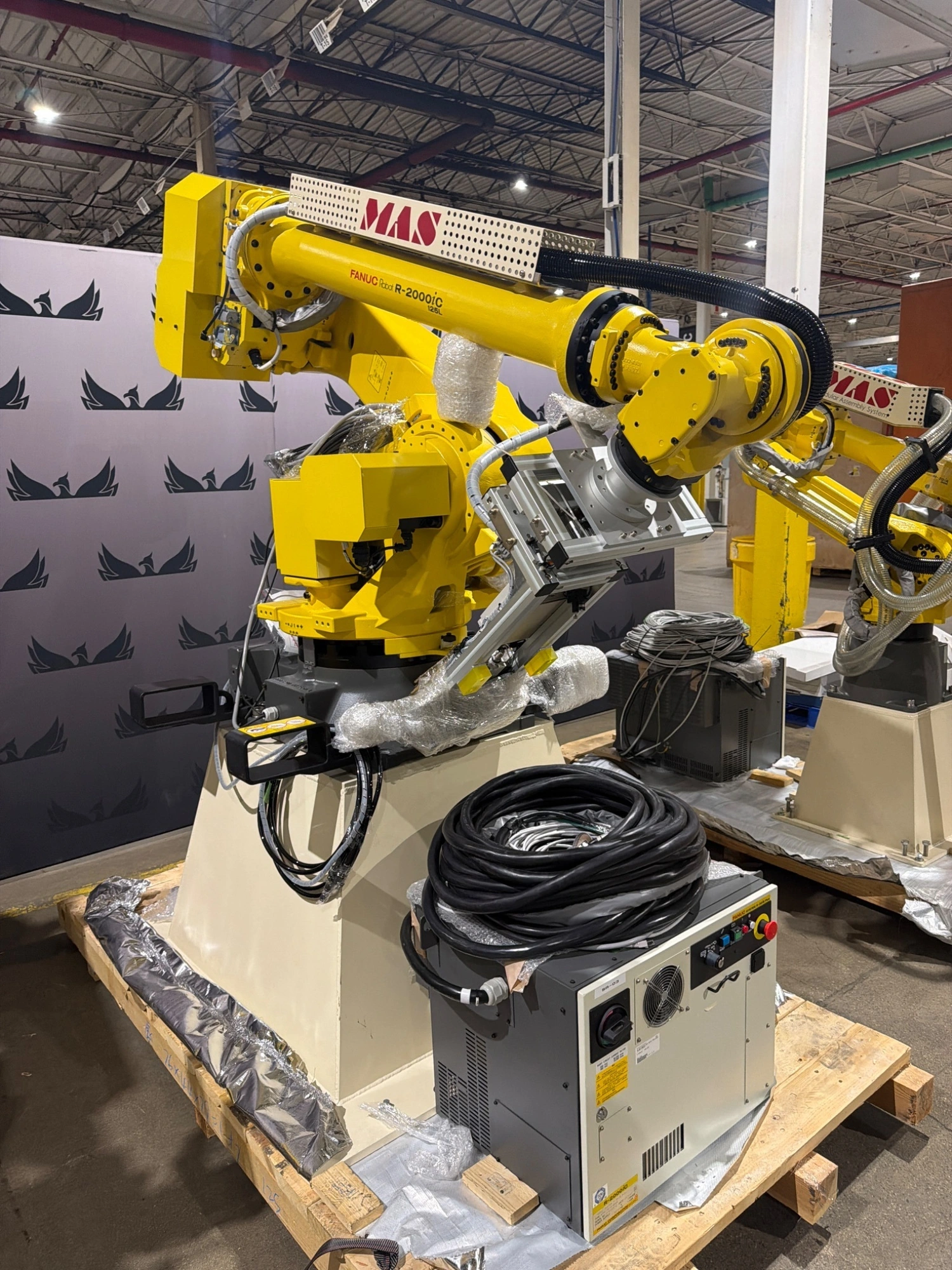 USED 2019 FANUC R-2000iC/125L + R-30iB PLUS