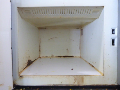 Amana Commercial Microwave Oven