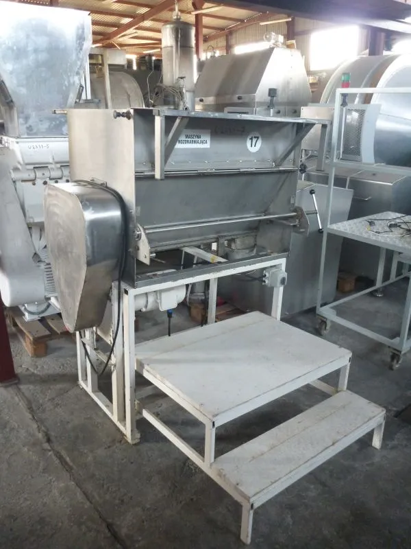 Used Stainless Steel Twin Shafts Delumper With Screw Discharge