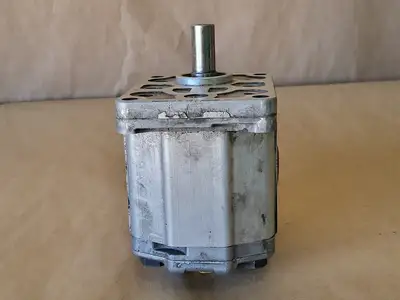 USED SAUER DANFOSS 121.19.018.00