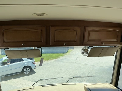 USED 2013 WINNEBAGO F53