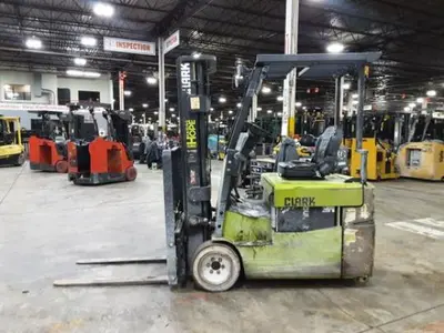 USED 2020 CLARK TMX15