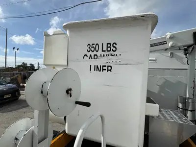 Used 2017 RAM 5500 Bucket (boom) trucks Florida US | Truck and Van Outlet #1509174