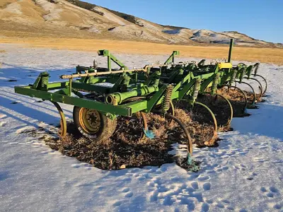 USED JOHN DEERE 1600