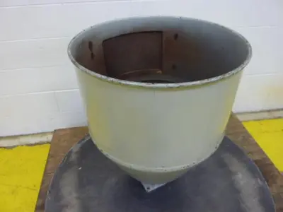 USED METAL FABRICATOR HOPPER323