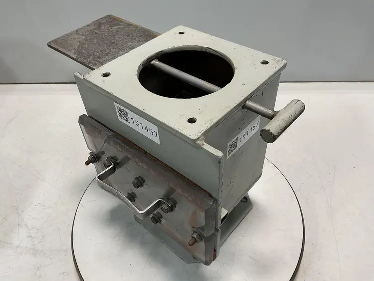 Used METAL FABRICATOR NO MODEL / NO TAG Magnets Michigan US | Ideal Machinery #689722