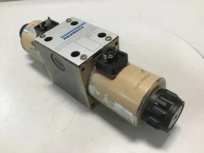 USED MANNESMANN REXROTH 4WE10J31CG24N9Z4
