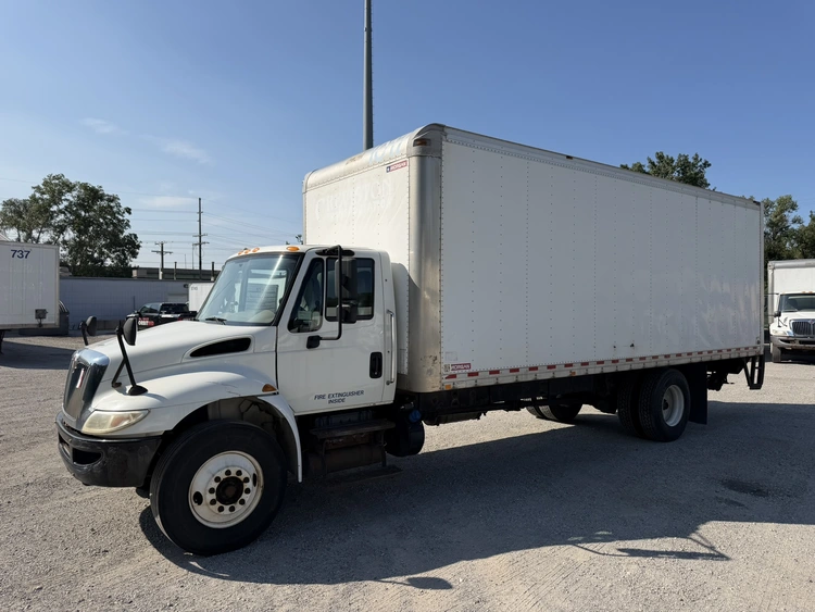 Used 2017 INTERNATIONAL 4300 SBA4X2 Box trucks Indiana US | Miedema Asset Management Group #1414687