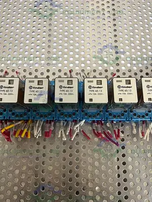USED LOT OF 15 - FINDER 60.13 RELAY 250V, 10A W/ FINDER 90.112 SOCKET
