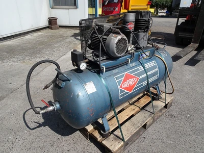 USED AIRPRESS 11 BAR