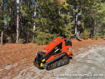 Used 2017 DITCH 2017 DITCH WITCH SK1050 Skid Steer Loaders Florida US | HDD Broker #1346913