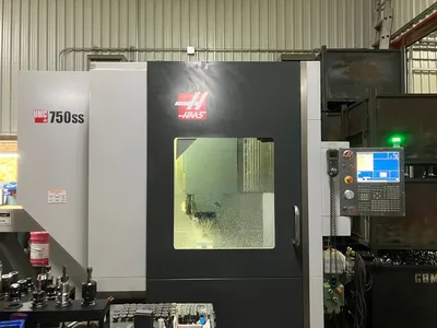 2015 HAAS UMC-750SS Vertical Machining Centers (5-Axis or More) | Machinery Network (1)