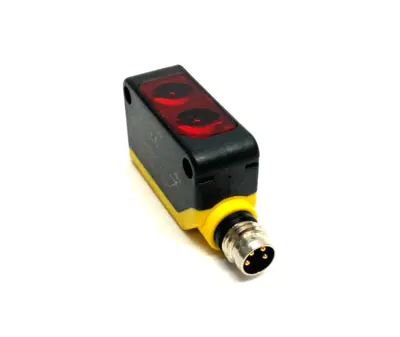 USED BANNER ENGINEERING WORLD-BEAM FIXED-FIELD PHOTOELECTRIC SENSOR M8 4-PIN