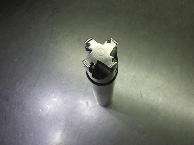 Iscar 1.25" 4 Flute Coolant Thru Endmill HM390 ETP D1.25-4-C1.25-B (LOC778A)