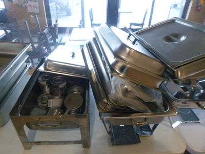 7 Complete Chafing Dishes