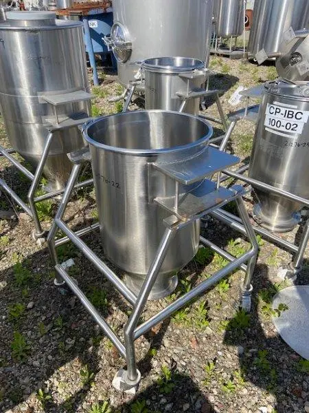 Used _UNKNOWN_ 25 GALLON Stainless Steel Tanks New Jersey US | Perry Equipment #118221