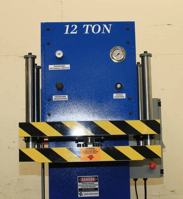 USED Pressmaster CFP-12