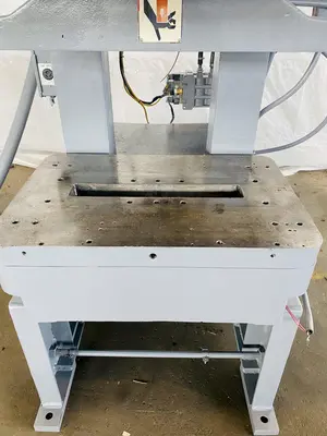 (1996) 60 TON FEDERAl OBI PRESS. STOCK # 0635921