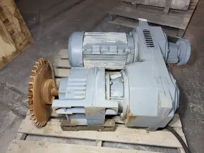USED SEW-EURODRIVE R87VU41DV160M4