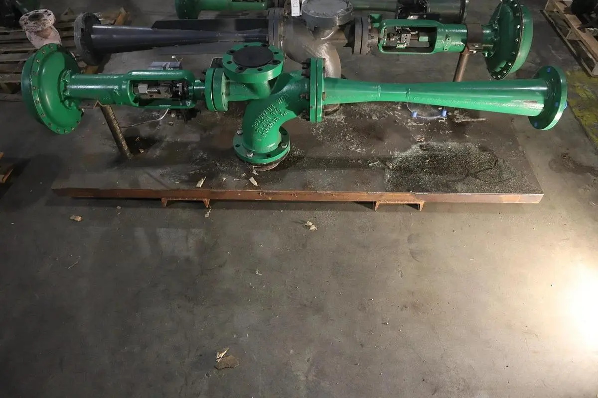 Fisher Control Valve Fulton Boiler Steam Valve With Pneumatic Actuator