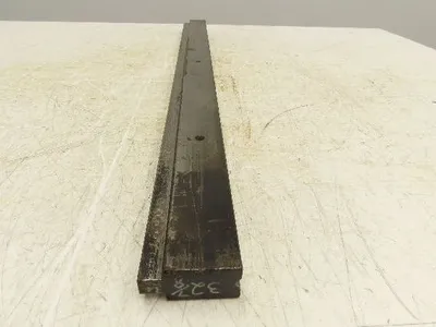 Press Brake Die 32-7/8" Long 90° V 1/2" Tang 1-7/64" W 1-3/4" H 11/32x3/16" V