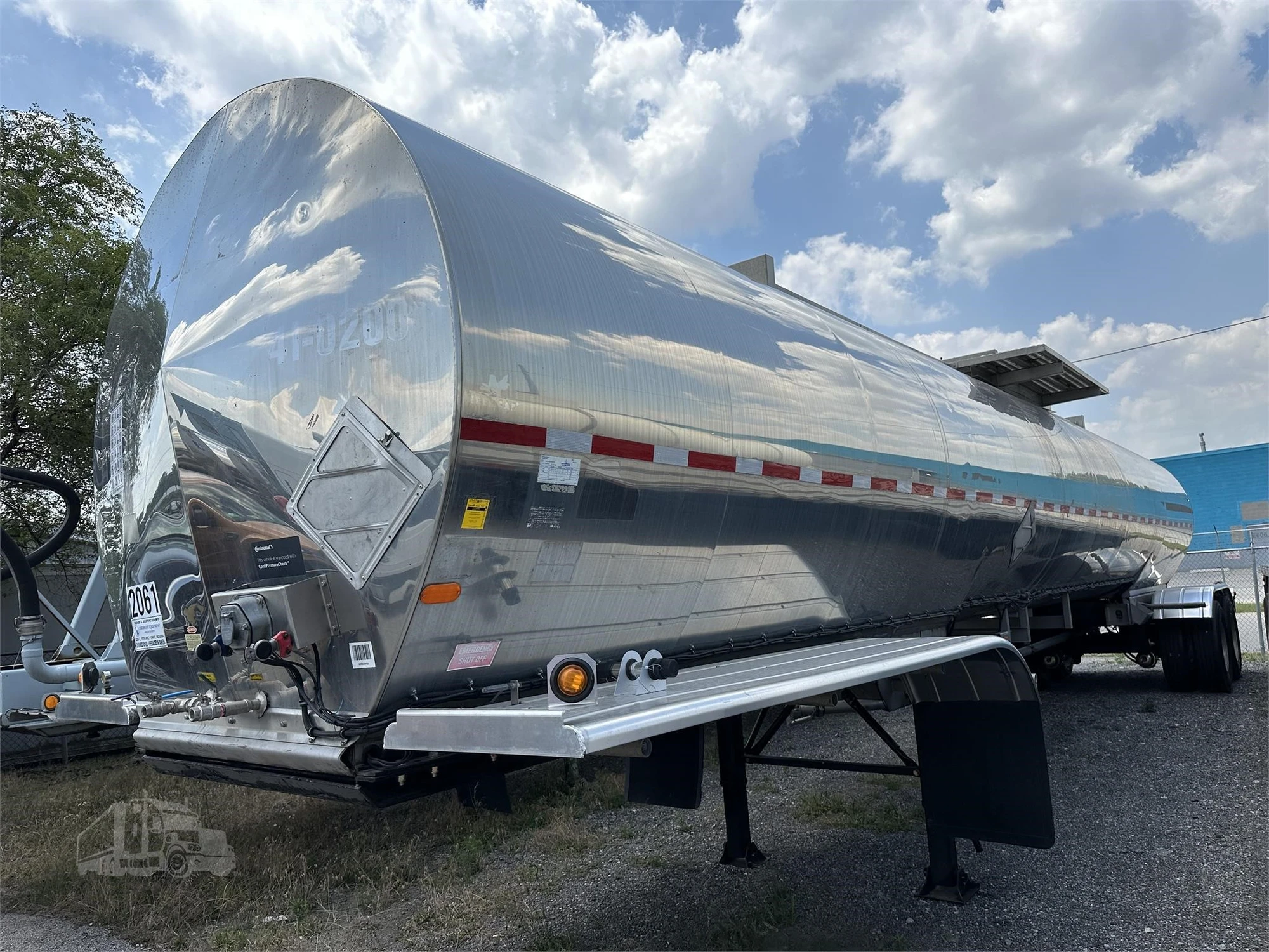Used 2000 TREMCAR _UNKNOWN_ Tanker Trailers Indiana US | Lakeshore Equipment Sales #1546600