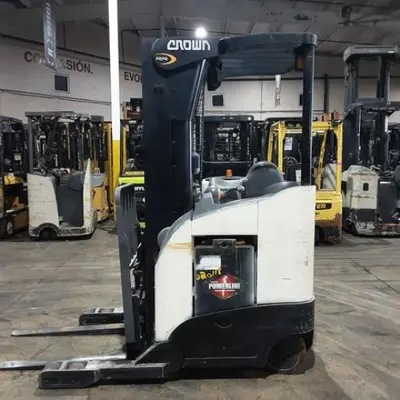 USED 2018 CROWN RR5725-45