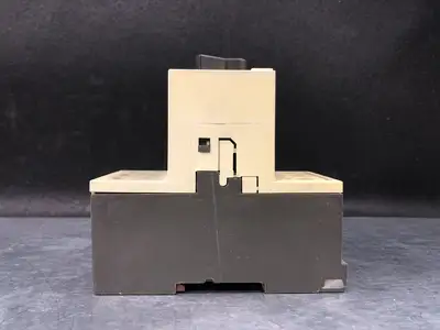 USED SIEMENS 3VE3000-2LA00