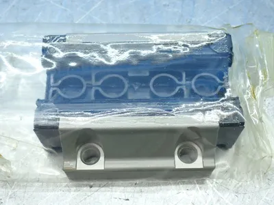 NEW THK SHS30C1SS(GK) BLOCK