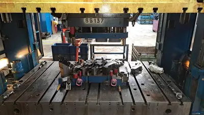 Used 1992 LOIRE 3000 KN Hydraulic Presses CZ | Amaron s.r.o. #1065215