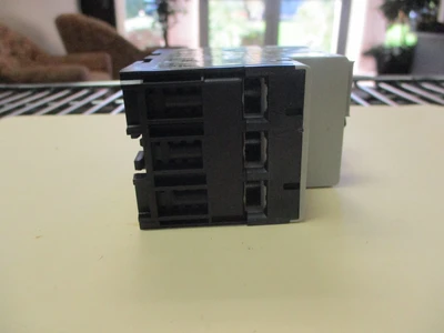 USED Allen-Bradley 140M-C2E-B40 Ser B