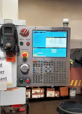 HAAS UMC-750SS Machining Centers, Vertical, (5-Axis or More) | Machnet (4)