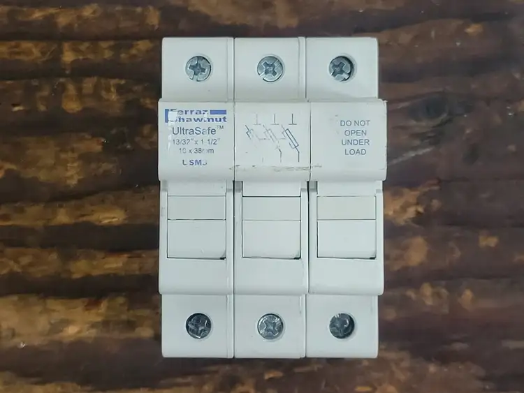 Used FERRAZ SHAWMUT USM3 C218548 Misc Electrical & Power Parts British Columbia CA | Lenmark #250007