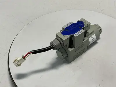 USED YUKEN T-DSG-01-2B8-D24-60307-L