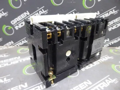 General Electric CR122AD08141AA Industrial Relay New NIB