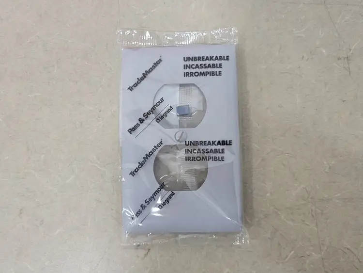 New | in-Stock PASS & SEYMOUR TP8-GRY Switchgears British Columbia CA | Lenmark #240916