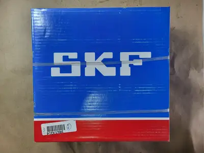NEW SKF 22226 EK