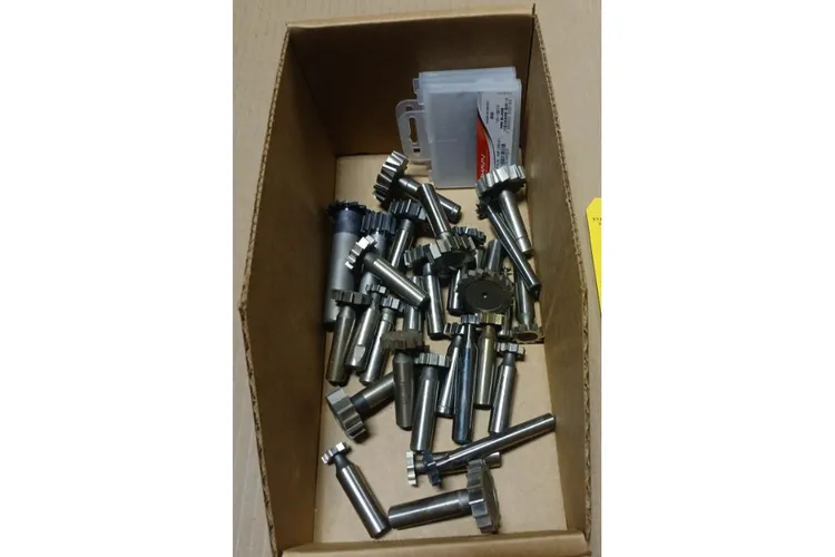 Used _UNKNOWN_ _UNKNOWN_ Milling Cutters Ohio US | Thompson Auctioneers #1547408