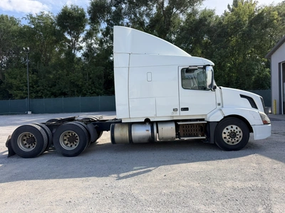 Used 2015 VOLVO VNVNL Conventional trucks Indiana US | Miedema Asset Management Group #1414652