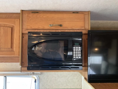 USED 2006 JAYCO GREYHAWK 31