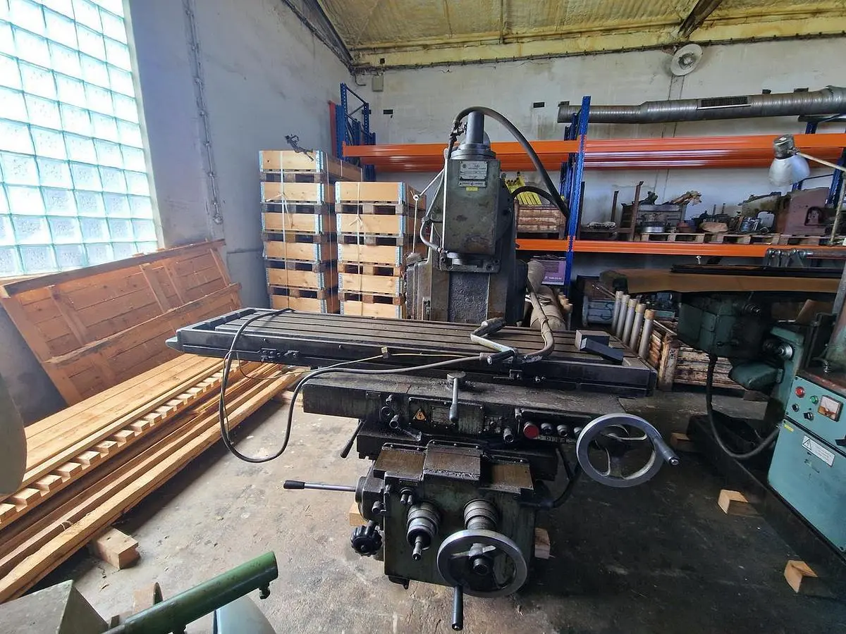 Used 1972 STANKO 6P83 Plain Horizontal Mills CZ | Amaron s.r.o. #1056766