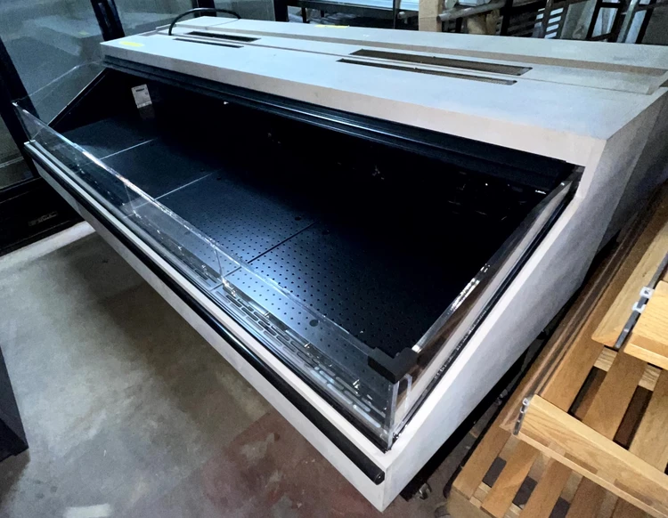 Used _UNKNOWN_ RF-RBS038L-DC310-C Refrigerators | Grocery Equipment Sales #1065785