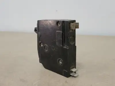 USED SQUARE D QO120